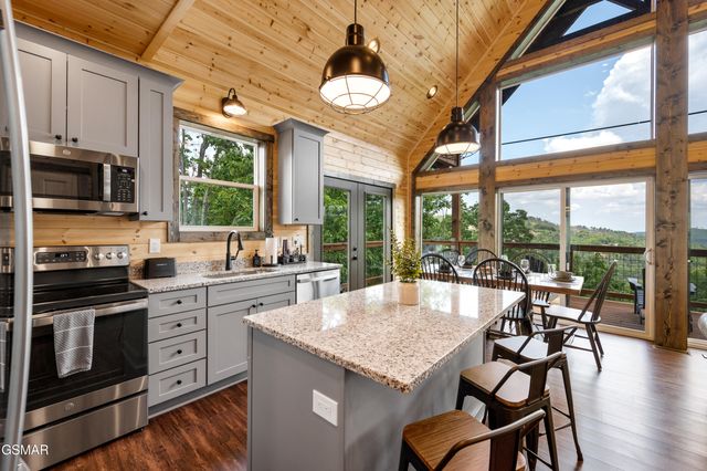 1874 Natures Lane, Sevierville, TN 37862