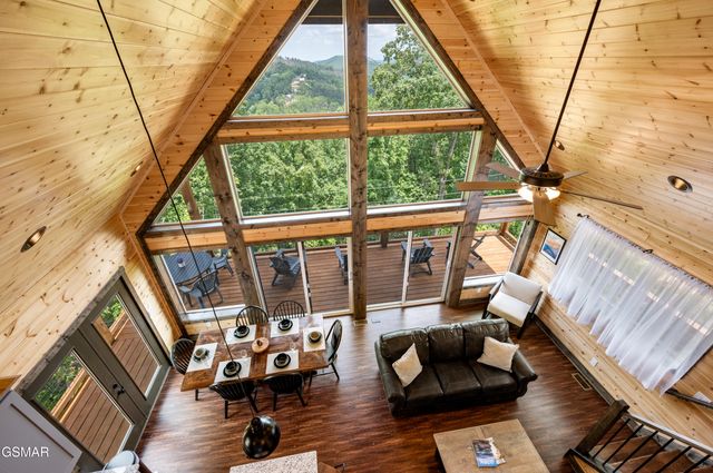 1874 Natures Lane, Sevierville, TN 37862