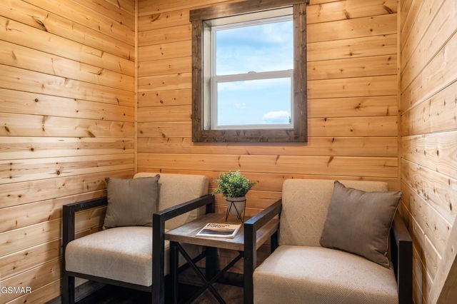 1874 Natures Lane, Sevierville, TN 37862