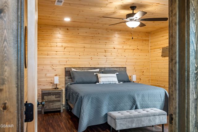 1874 Natures Lane, Sevierville, TN 37862
