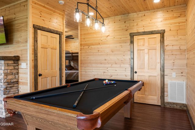 1874 Natures Lane, Sevierville, TN 37862