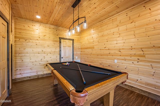 1874 Natures Lane, Sevierville, TN 37862