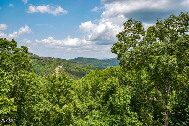 1874 Natures Lane, Sevierville, TN 37862