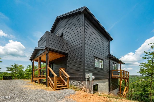 1874 Natures Lane, Sevierville, TN 37862