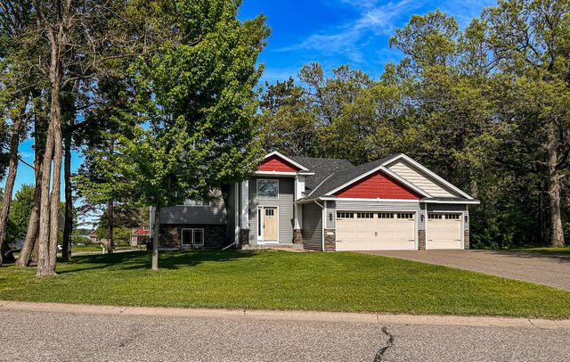 21215 Old Lake George Boulevard NW, Oak Grove, MN 55303