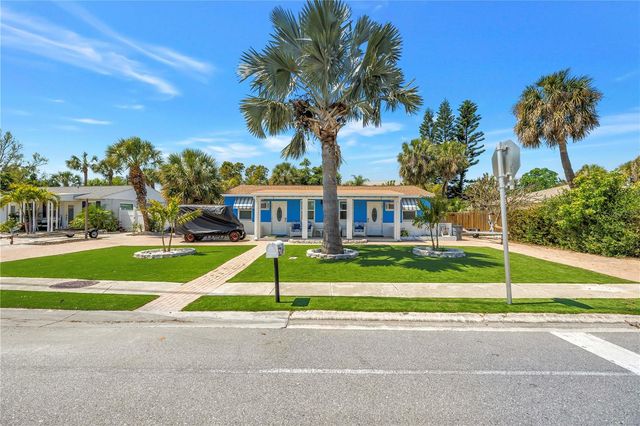 6892 GULF WINDS DRIVE 2, St Pete Beach, FL 33706