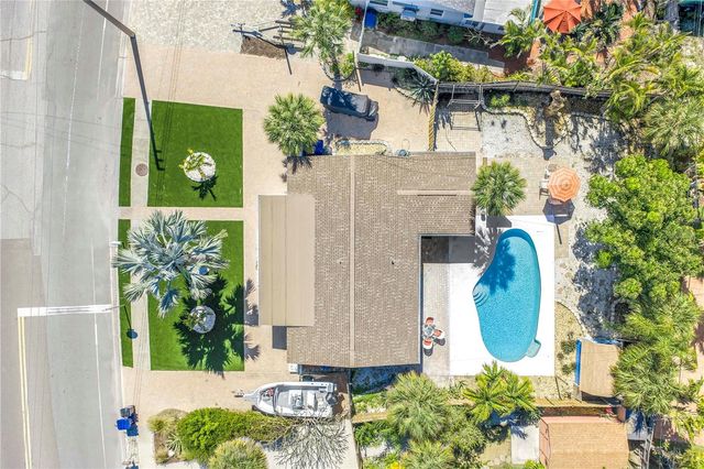 6892 GULF WINDS DRIVE 2, St Pete Beach, FL 33706