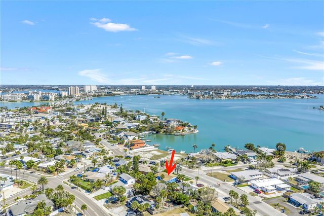 6892 GULF WINDS DRIVE 2, St Pete Beach, FL 33706
