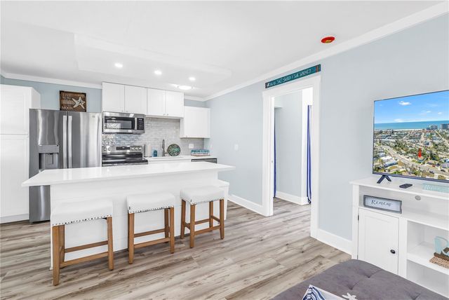 6892 GULF WINDS DRIVE 2, St Pete Beach, FL 33706