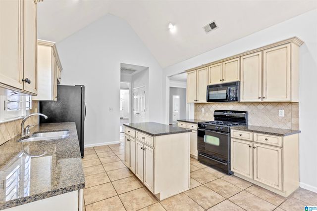 2359 ABBEYGLEN CIRCLE, Hoover, AL 35226