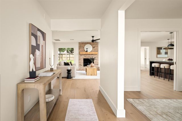 1004 Martin Street, Houston, TX 77018