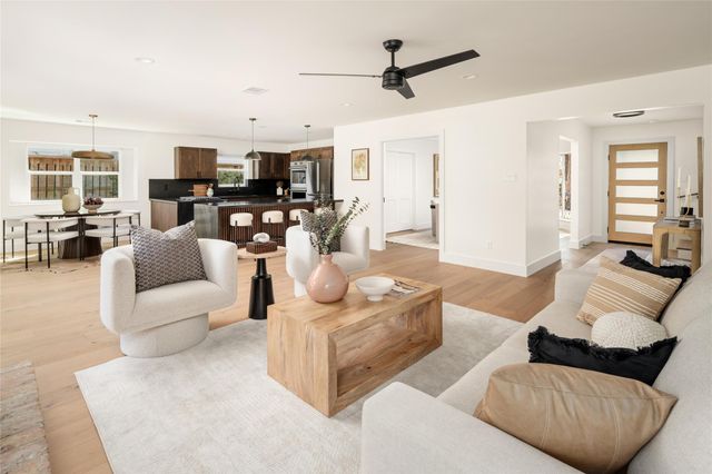 1004 Martin Street, Houston, TX 77018