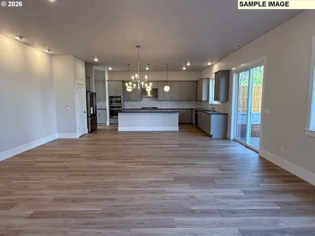 11721 Sw Hayrick Ter, Beaverton, OR 97007