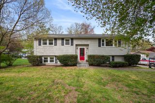 19 Macintosh Ave, Marlborough, MA 01752