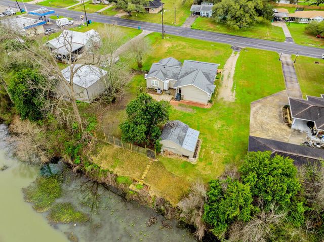 2886 Highway 1, Labadieville, LA 70372