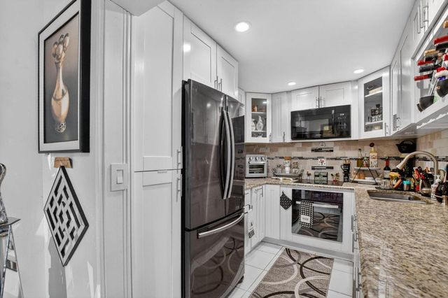 450 NW 20th Street 1140, Boca Raton, FL 33431