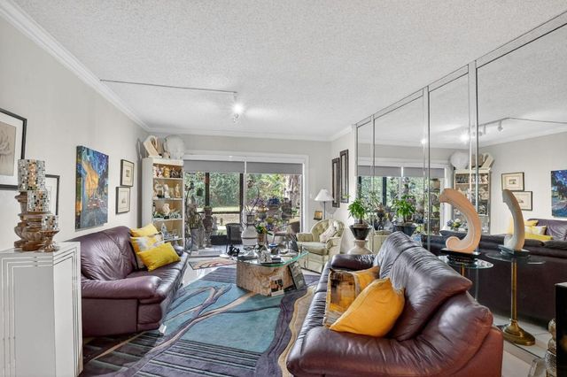 450 NW 20th Street 1140, Boca Raton, FL 33431