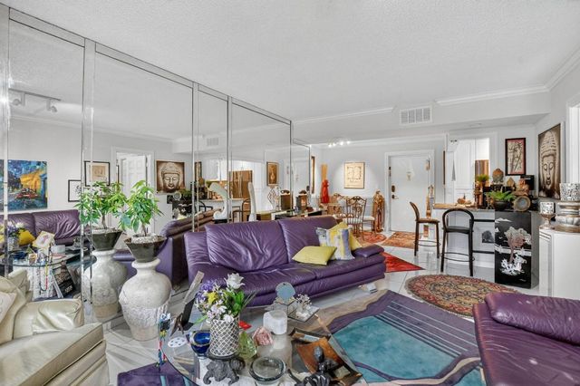 450 NW 20th Street 1140, Boca Raton, FL 33431