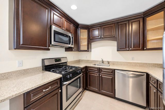 106 Weatherby Lane, Central Islip, NY 11722