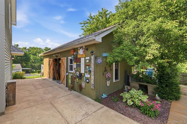 1 Hiko Place, Fishkill, NY 12524