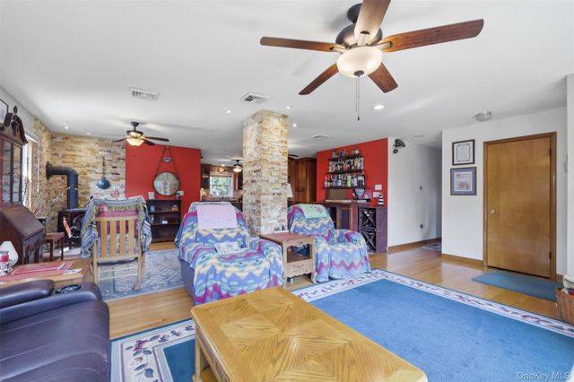 1 Hiko Place, Fishkill, NY 12524