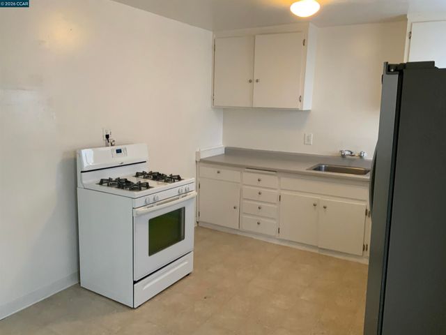 422 C Street, Richmond, CA 94801