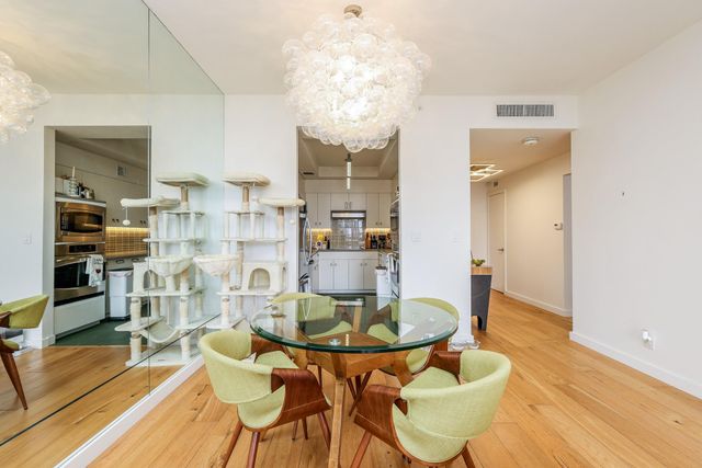 5100 San Felipe Street 94E, Houston, TX 77056