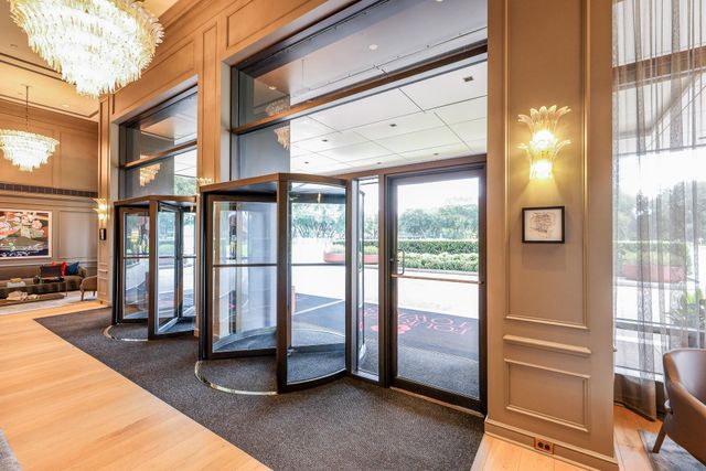 5100 San Felipe Street 94E, Houston, TX 77056