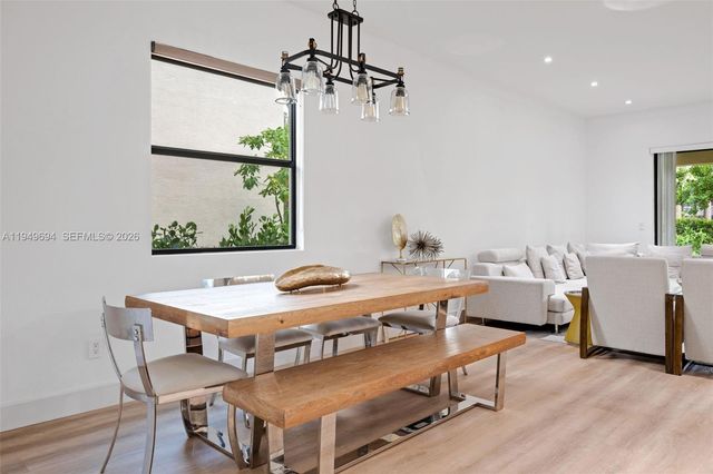 4806 Conifer Ct, Green Acres, FL 33463