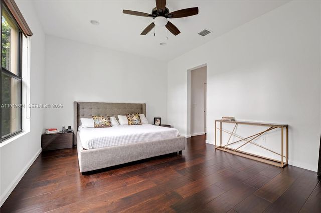 4806 Conifer Ct, Green Acres, FL 33463