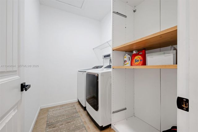 4806 Conifer Ct, Green Acres, FL 33463