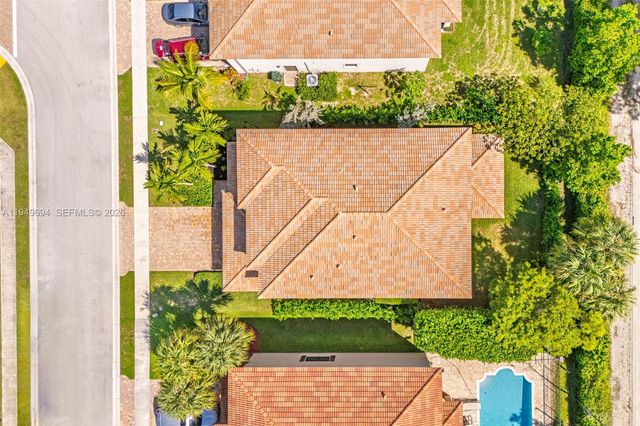 4806 Conifer Ct, Green Acres, FL 33463