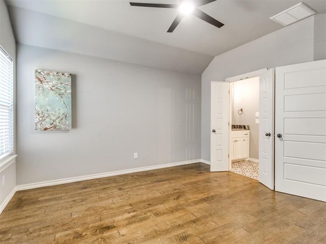 305 Golden Leaf Court, Moore, OK 73160