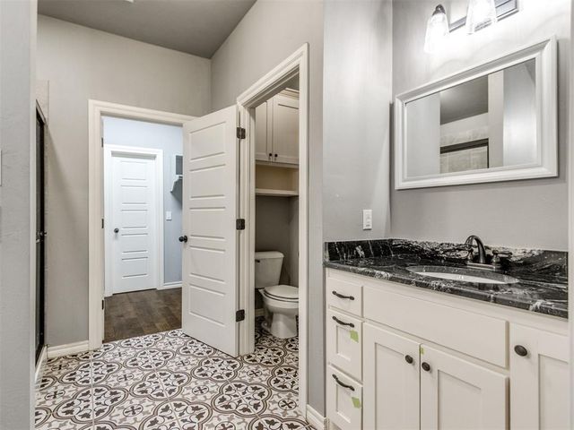 305 Golden Leaf Court, Moore, OK 73160