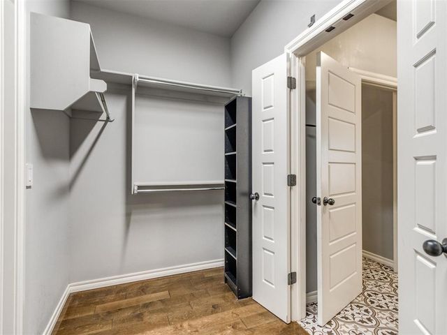 305 Golden Leaf Court, Moore, OK 73160