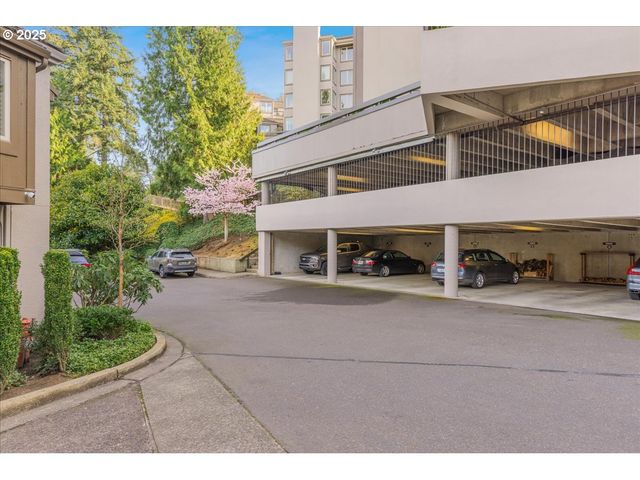 724 Nw WESTOVER Cir, Portland, OR 97210