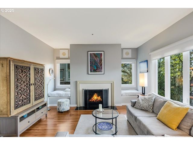 724 Nw WESTOVER Cir, Portland, OR 97210