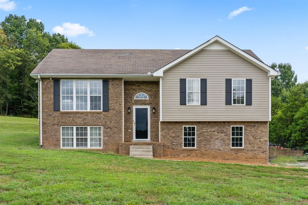 3033 Old Highway 48, Clarksville, TN 37040