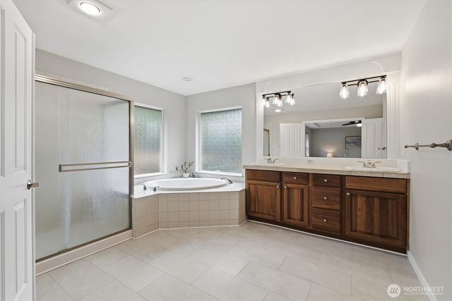 6508 E Crest View Loop SE, Snoqualmie, WA 98065