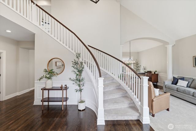 6508 E Crest View Loop SE, Snoqualmie, WA 98065