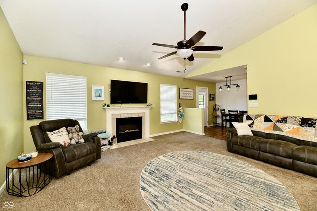 5644 Wood Hollow Drive, Indianapolis, IN 46239