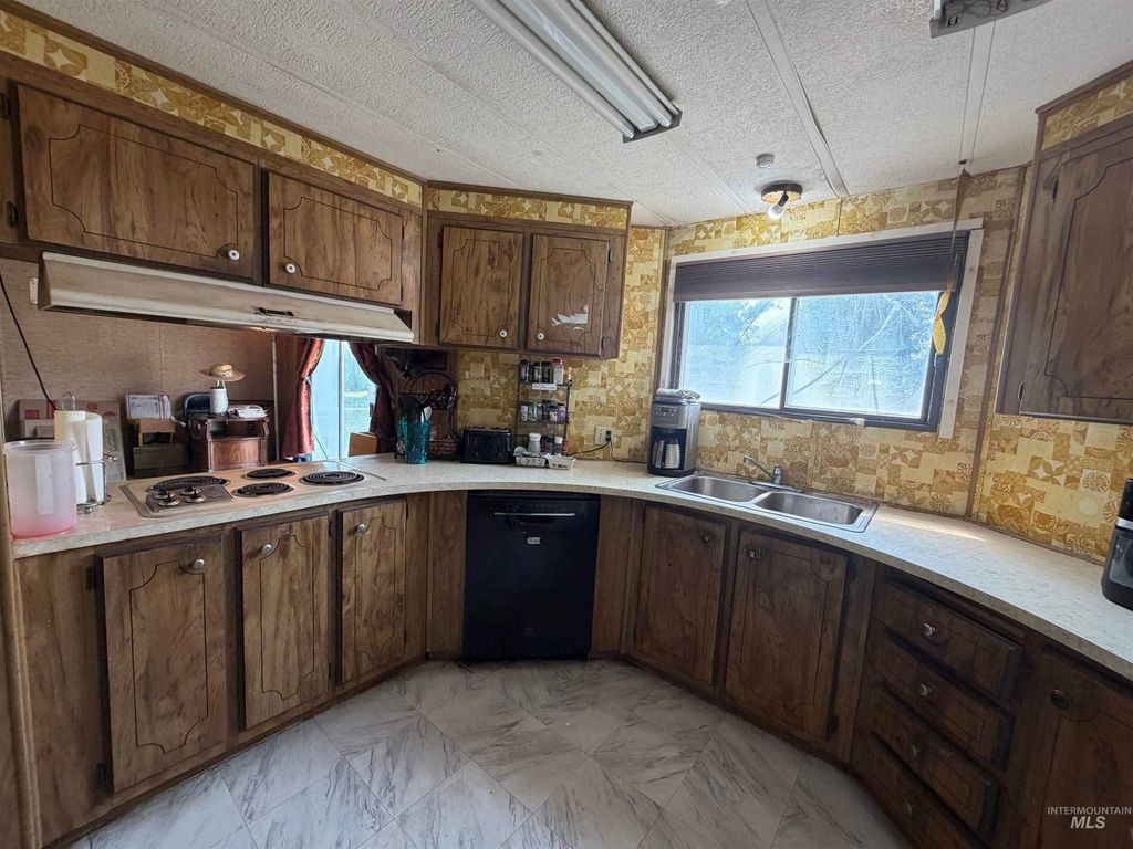265 E 10th N, Mountain Home, ID 83647 photo 5