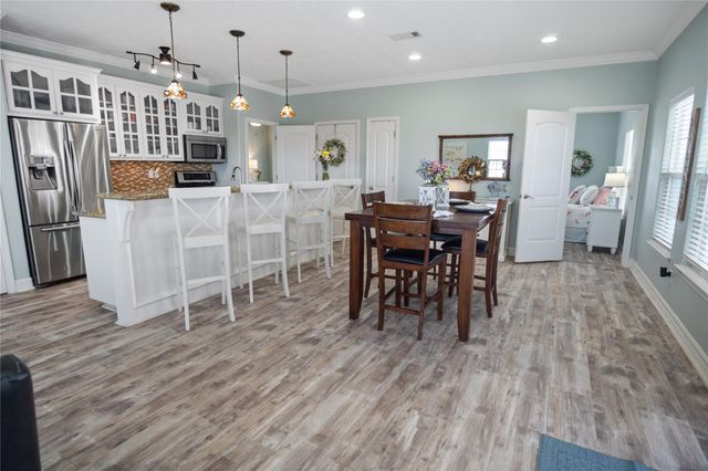 871 Townsend, Crystal Beach, TX 77650