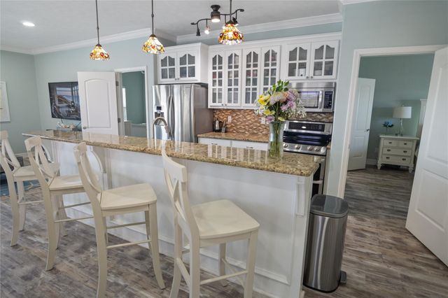 871 Townsend, Crystal Beach, TX 77650