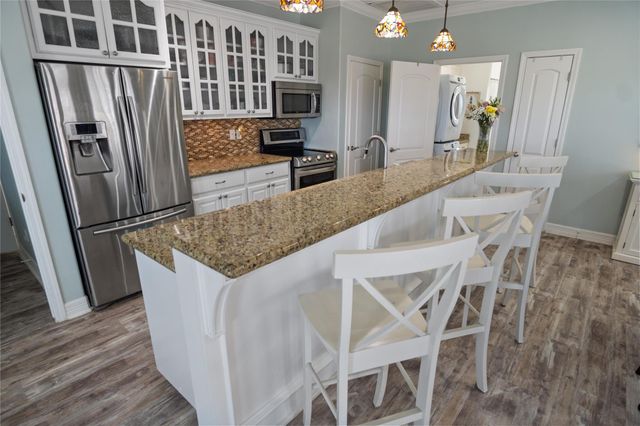 871 Townsend, Crystal Beach, TX 77650