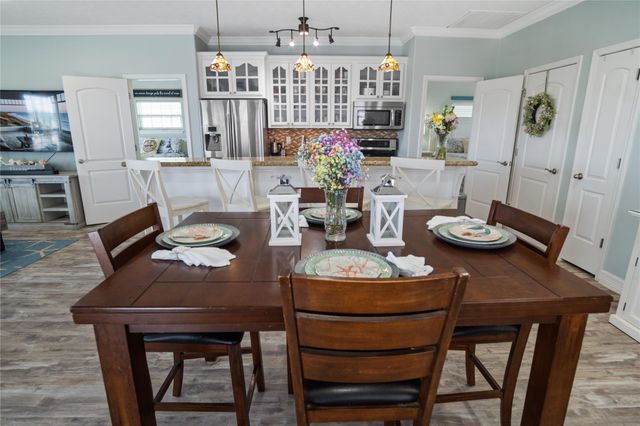 871 Townsend, Crystal Beach, TX 77650