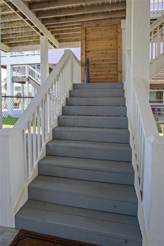 871 Townsend, Crystal Beach, TX 77650