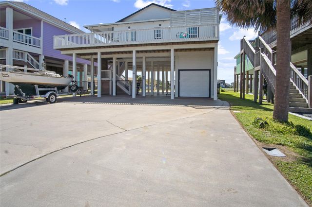 871 Townsend, Crystal Beach, TX 77650