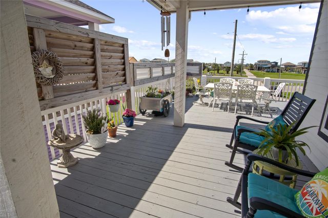 871 Townsend, Crystal Beach, TX 77650