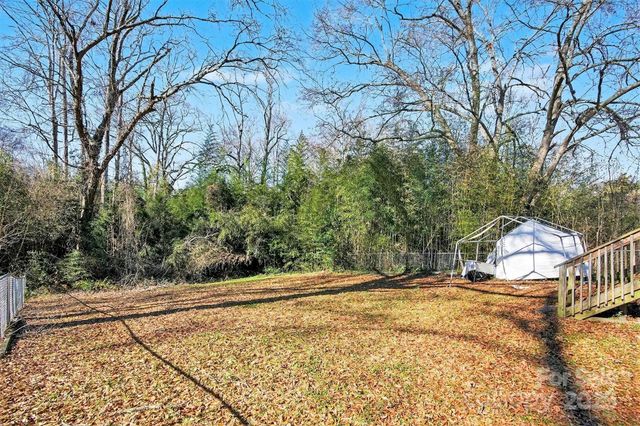 409 S Maple Street, Dallas, NC 28034